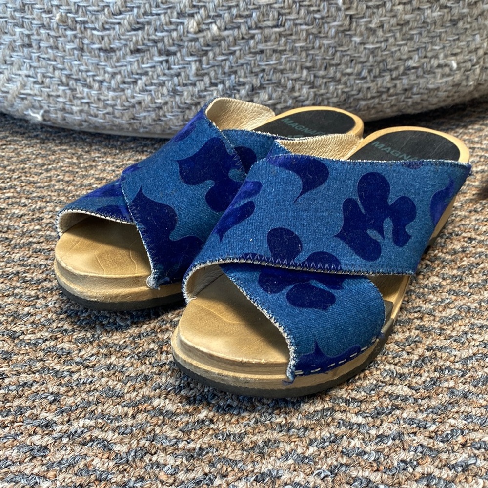Magnafied Clog Blue/ Navy Camo
